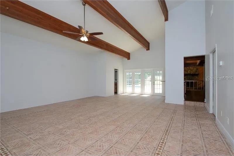 39127 PRETTY POND RD, ZEPHYRHILLS, FL, 33540