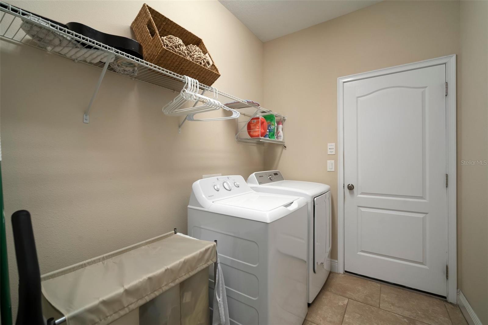 513 MANNS HARBOR DR, APOLLO BEACH, FL, 33572