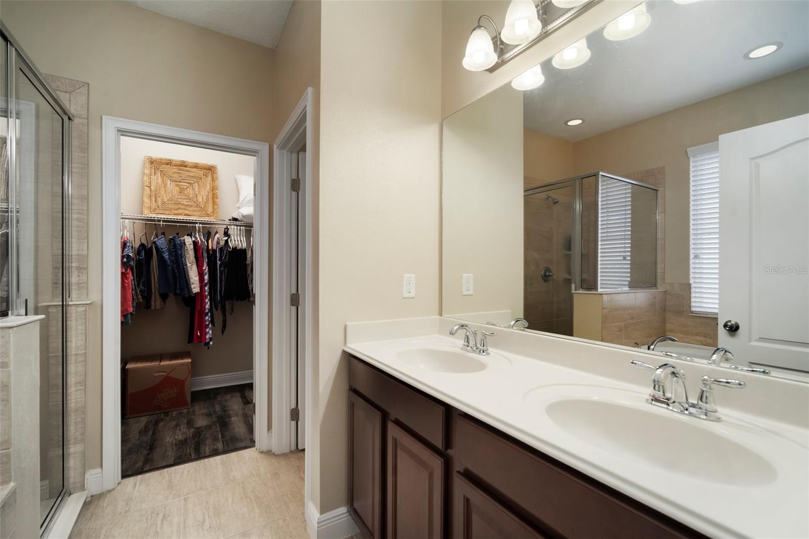 513 MANNS HARBOR DR, APOLLO BEACH, FL, 33572