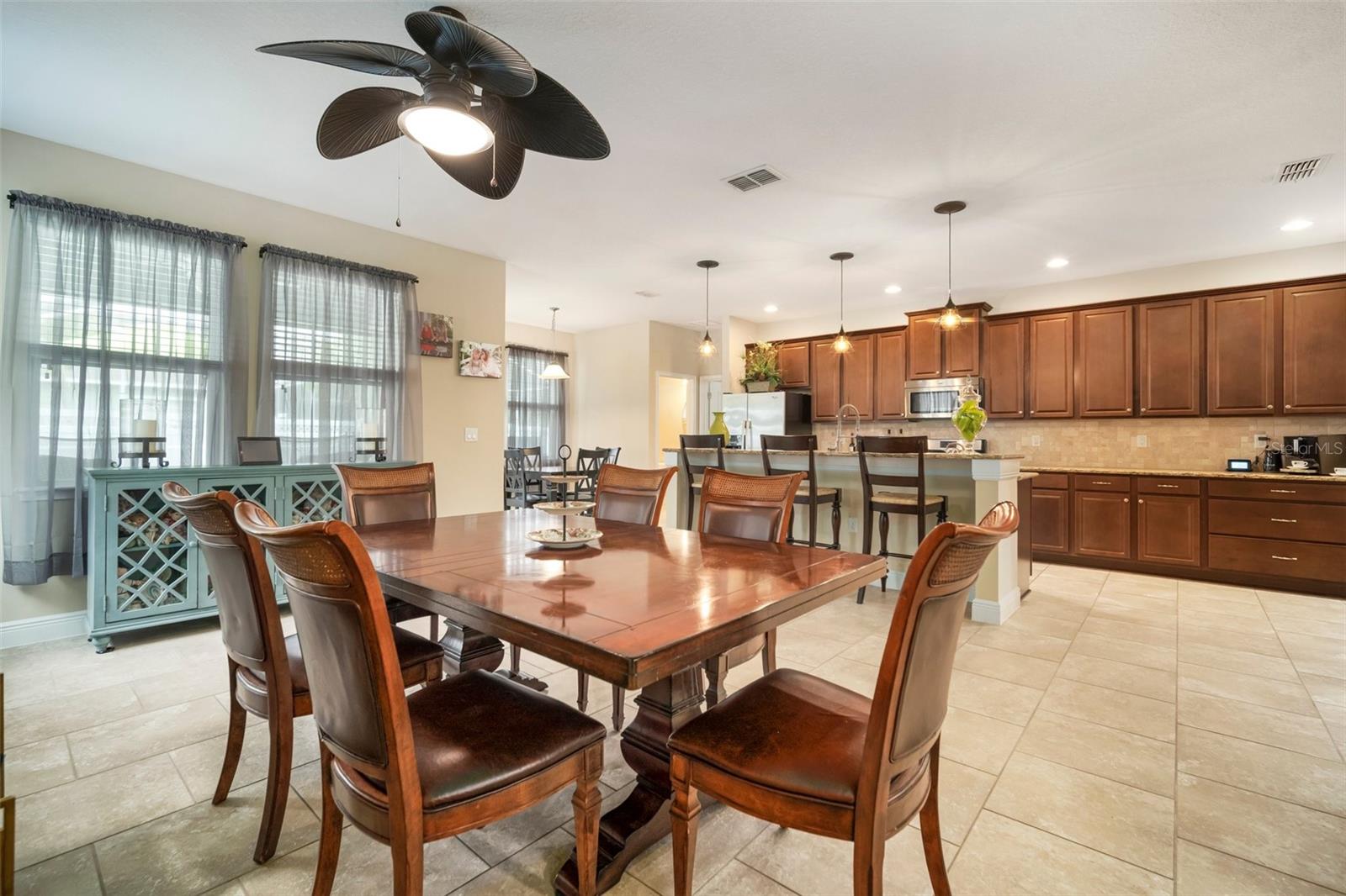 513 MANNS HARBOR DR, APOLLO BEACH, FL, 33572