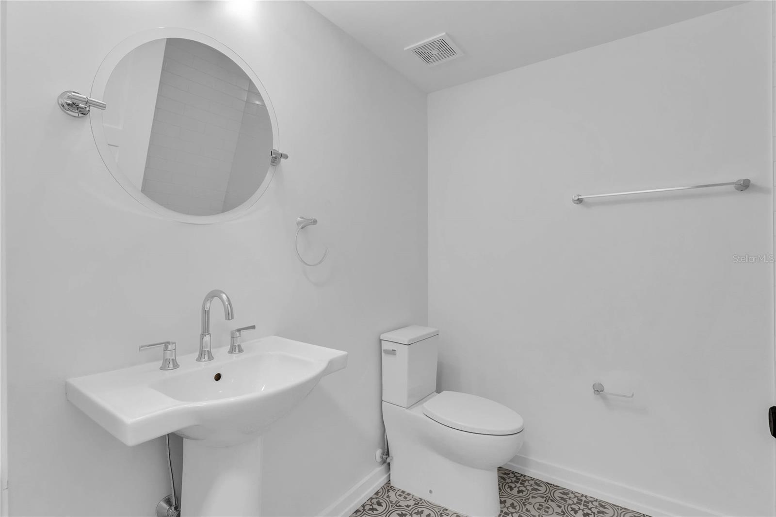 1602 PARK LAKE ST #2, ORLANDO, FL, 32803