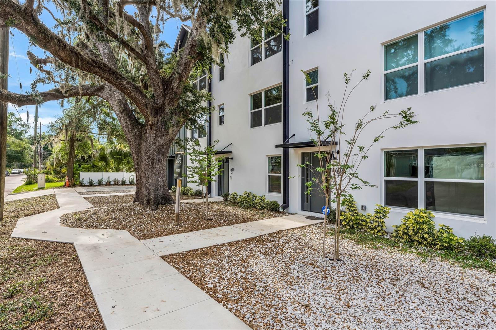 1602 PARK LAKE ST #2, ORLANDO, FL, 32803