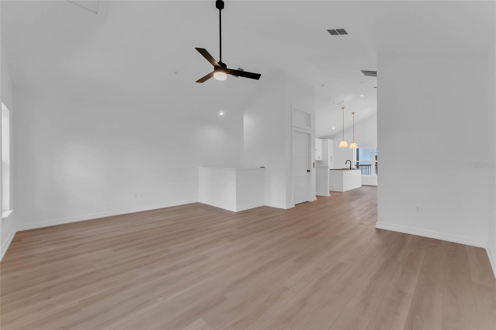 1602 PARK LAKE ST #2, ORLANDO, FL, 32803