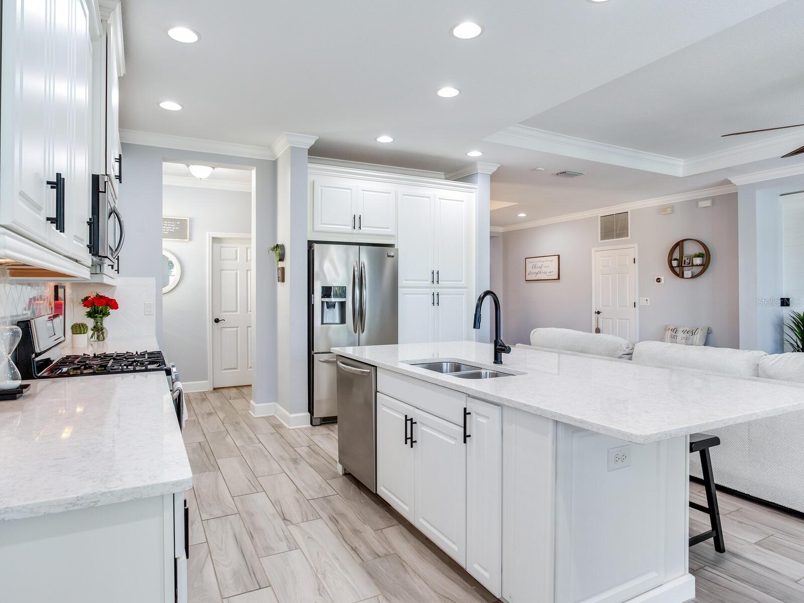 5128 ADMIRAL POINTE DR, APOLLO BEACH, FL, 33572