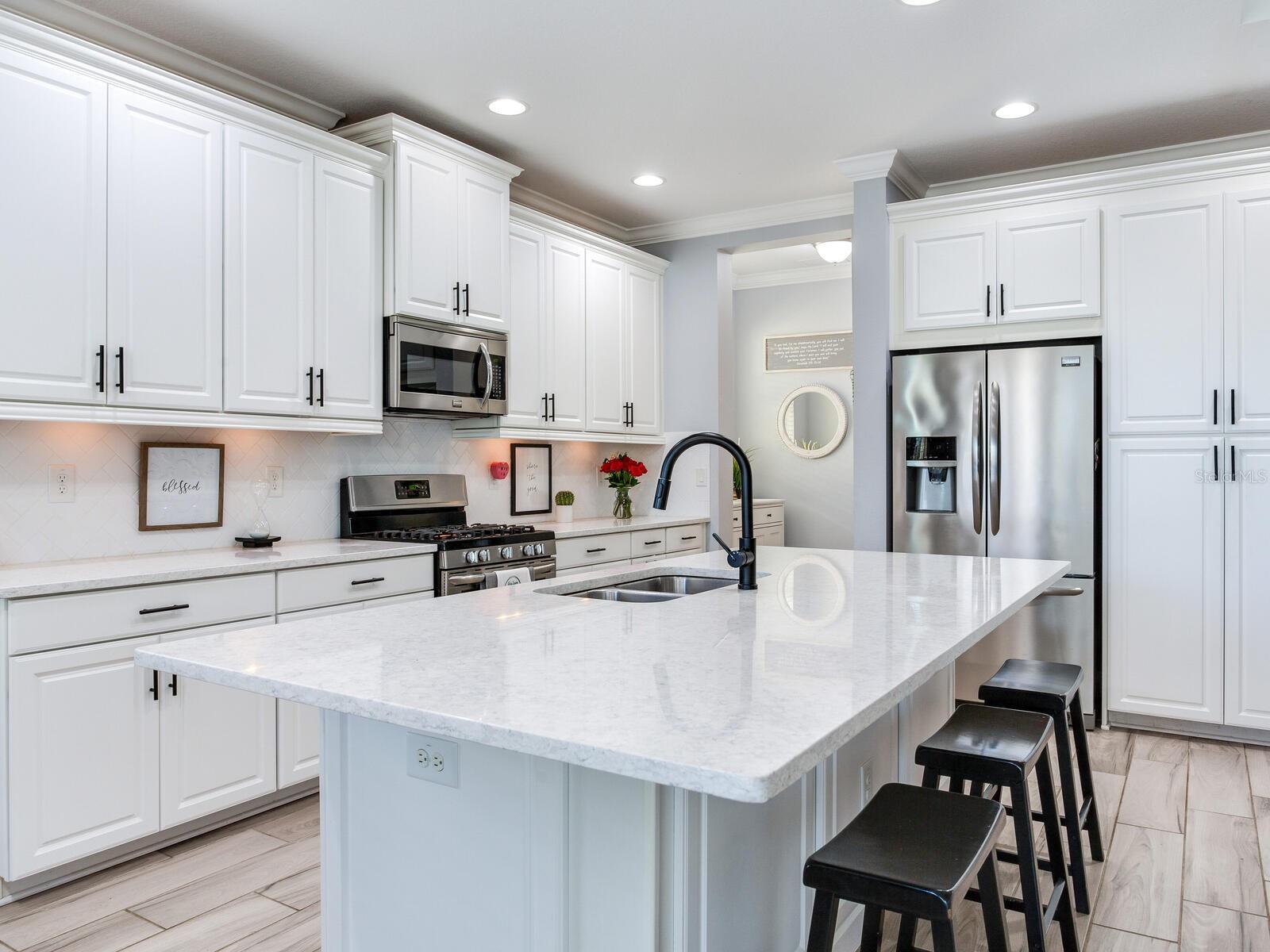 5128 ADMIRAL POINTE DR, APOLLO BEACH, FL, 33572