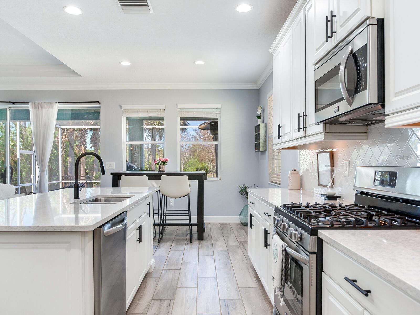 5128 ADMIRAL POINTE DR, APOLLO BEACH, FL, 33572