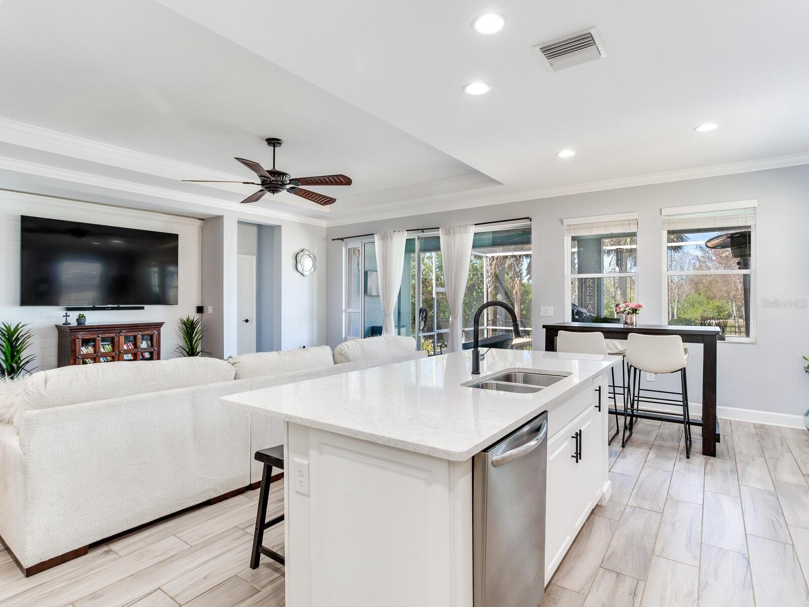 5128 ADMIRAL POINTE DR, APOLLO BEACH, FL, 33572