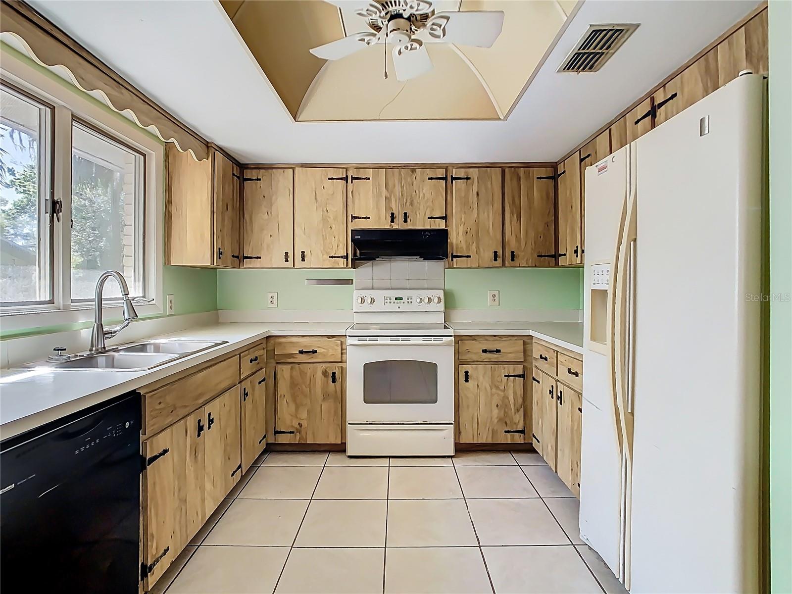 7150 PARK DR, NEW PORT RICHEY, FL, 34652