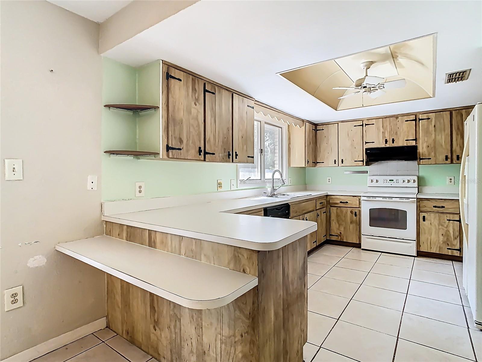7150 PARK DR, NEW PORT RICHEY, FL, 34652
