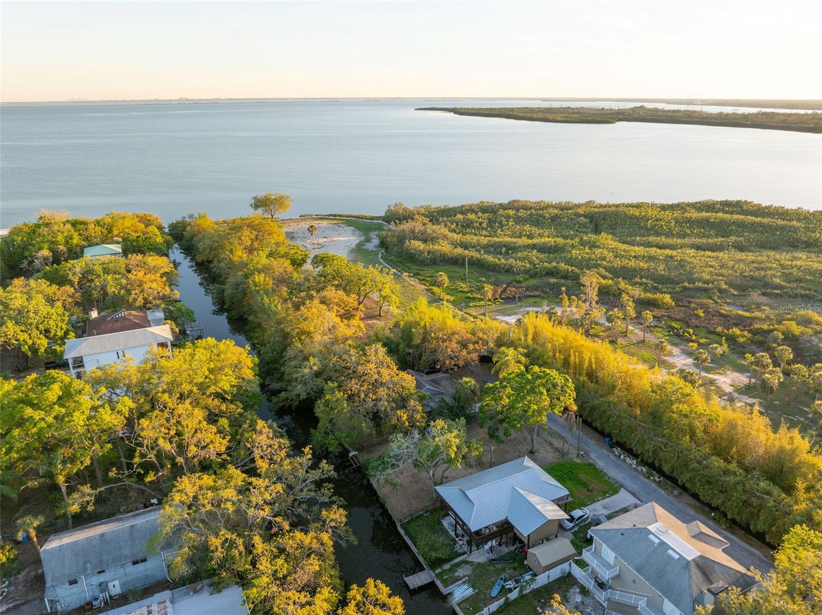 7429 PELICAN DR, TAMPA, FL, 33635