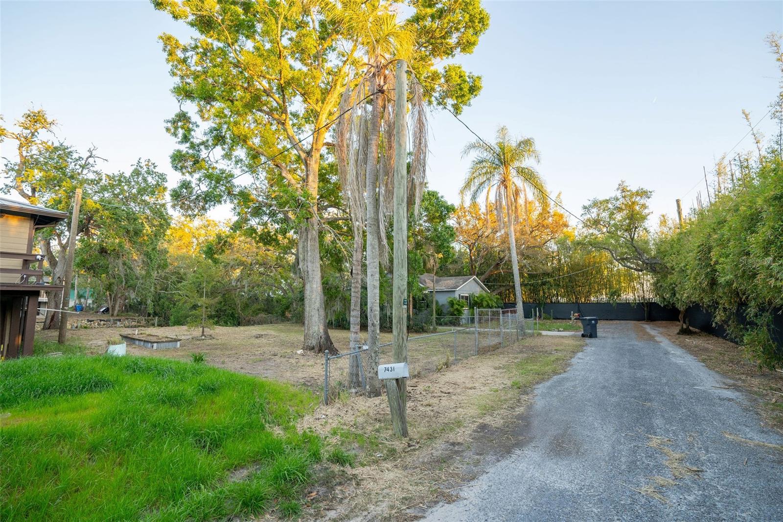 7429 PELICAN DR, TAMPA, FL, 33635