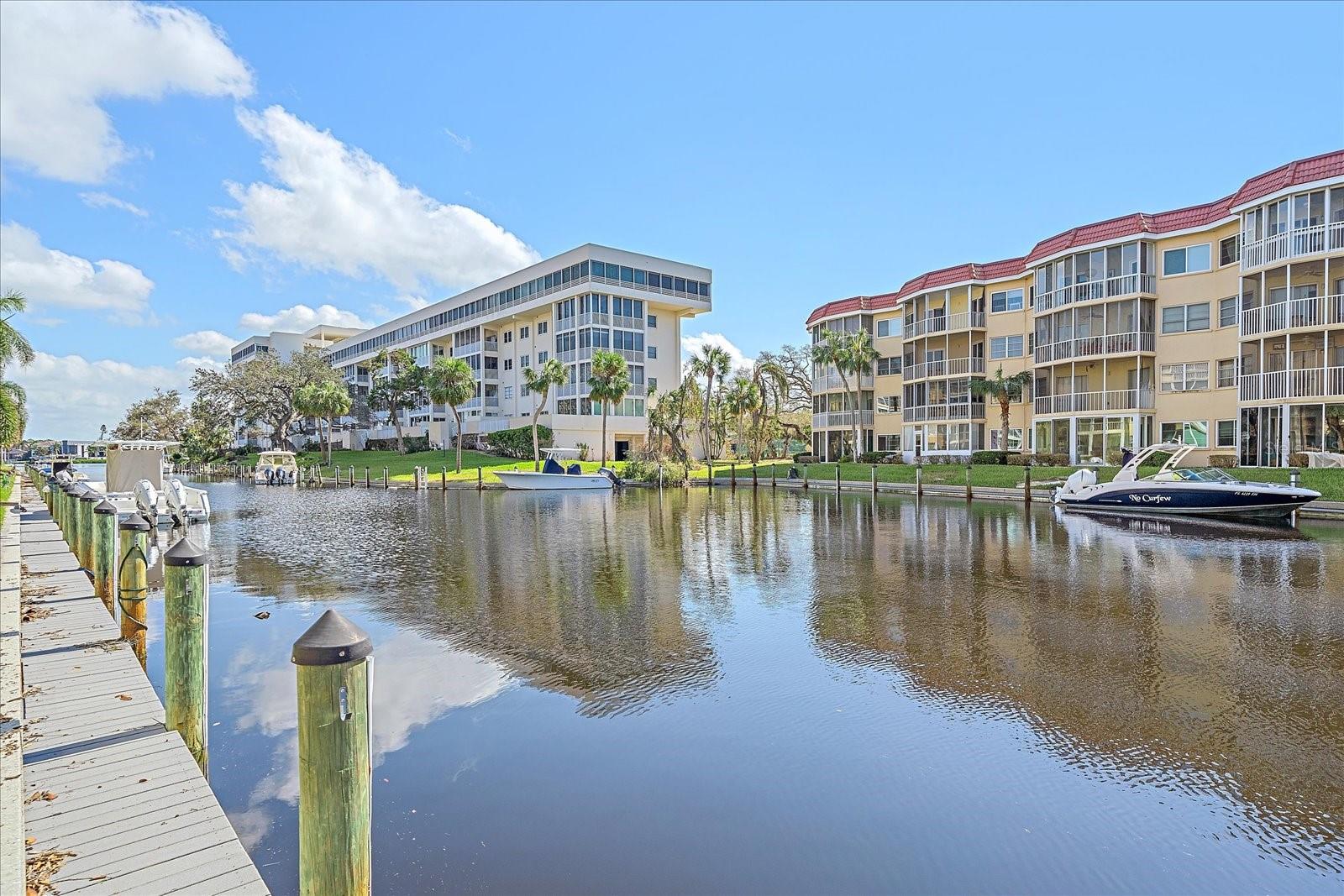 1250 N PORTOFINO DR #203, SARASOTA, FL, 34242