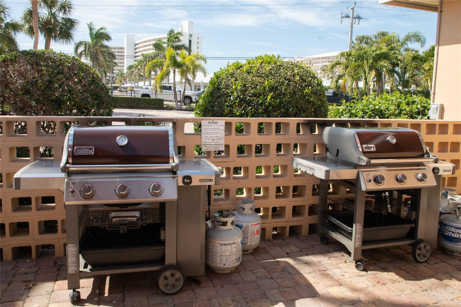 1250 N PORTOFINO DR #203, SARASOTA, FL, 34242