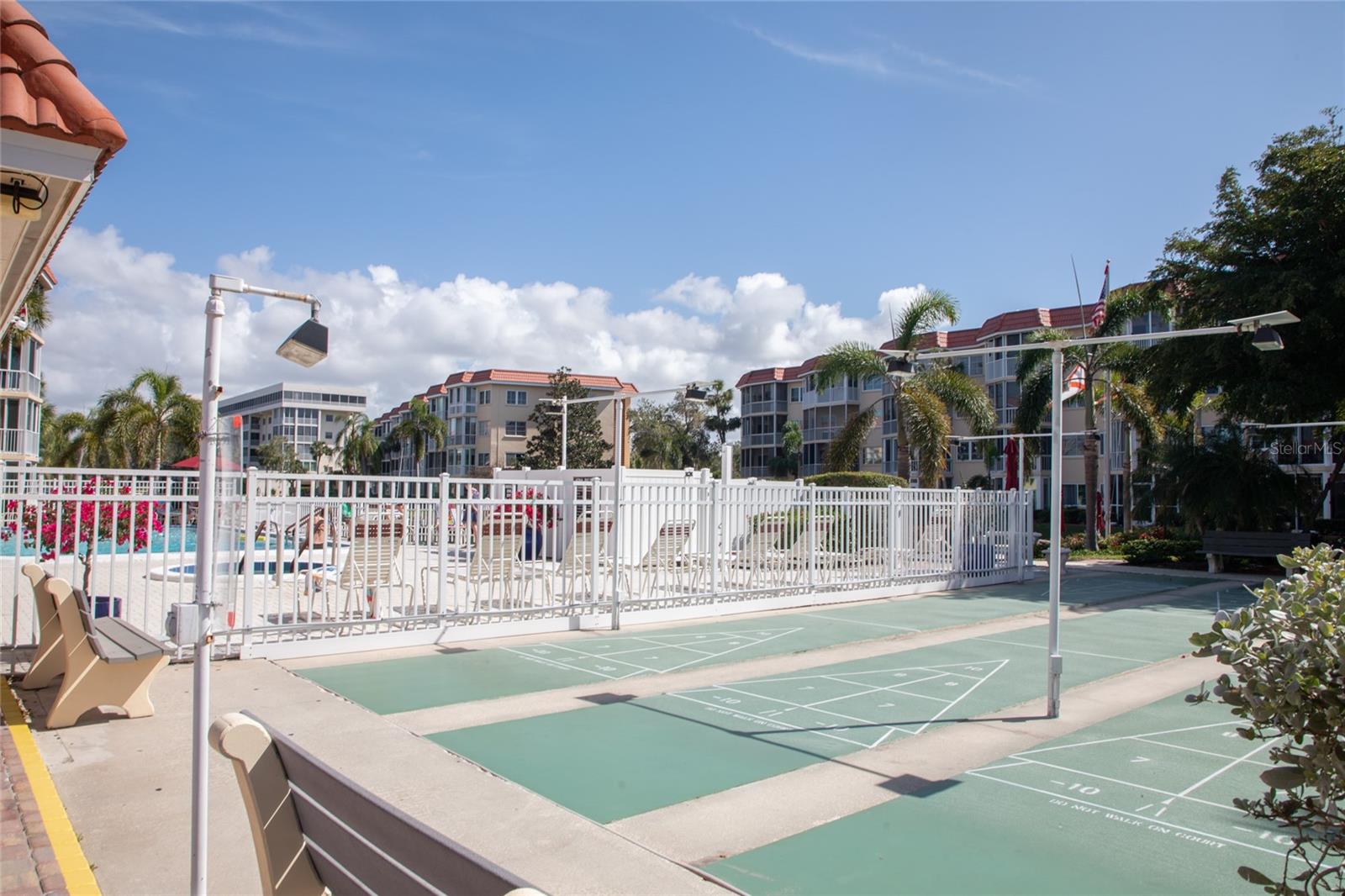 1250 N PORTOFINO DR #203, SARASOTA, FL, 34242
