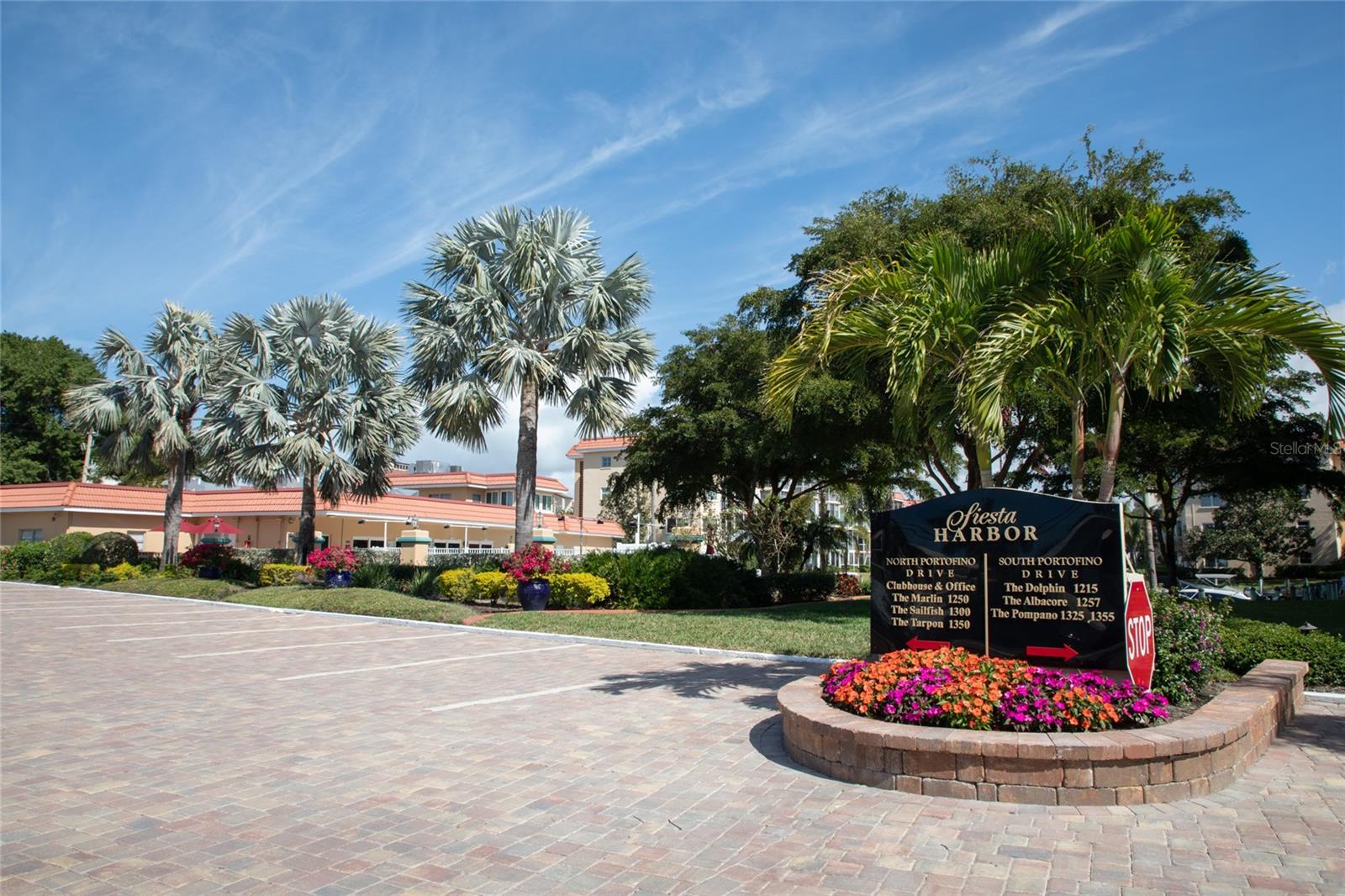 1250 N PORTOFINO DR #203, SARASOTA, FL, 34242