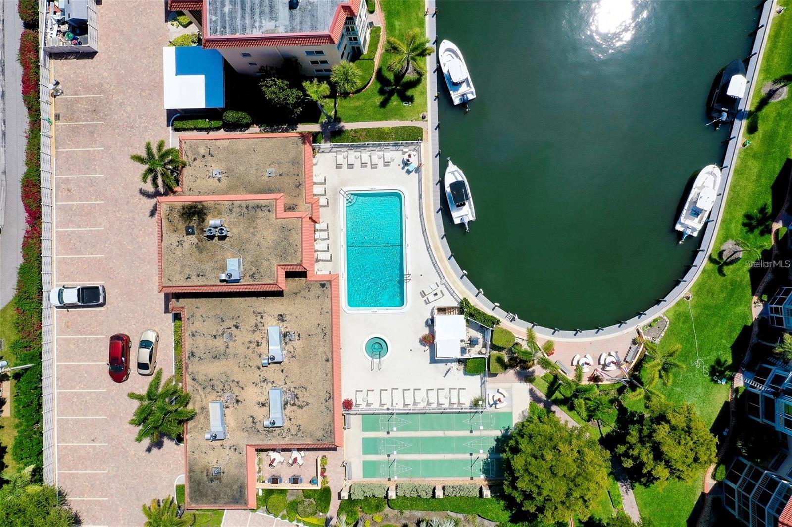 1250 N PORTOFINO DR #203, SARASOTA, FL, 34242