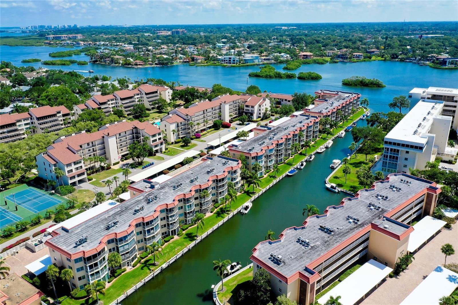 1250 N PORTOFINO DR #203, SARASOTA, FL, 34242