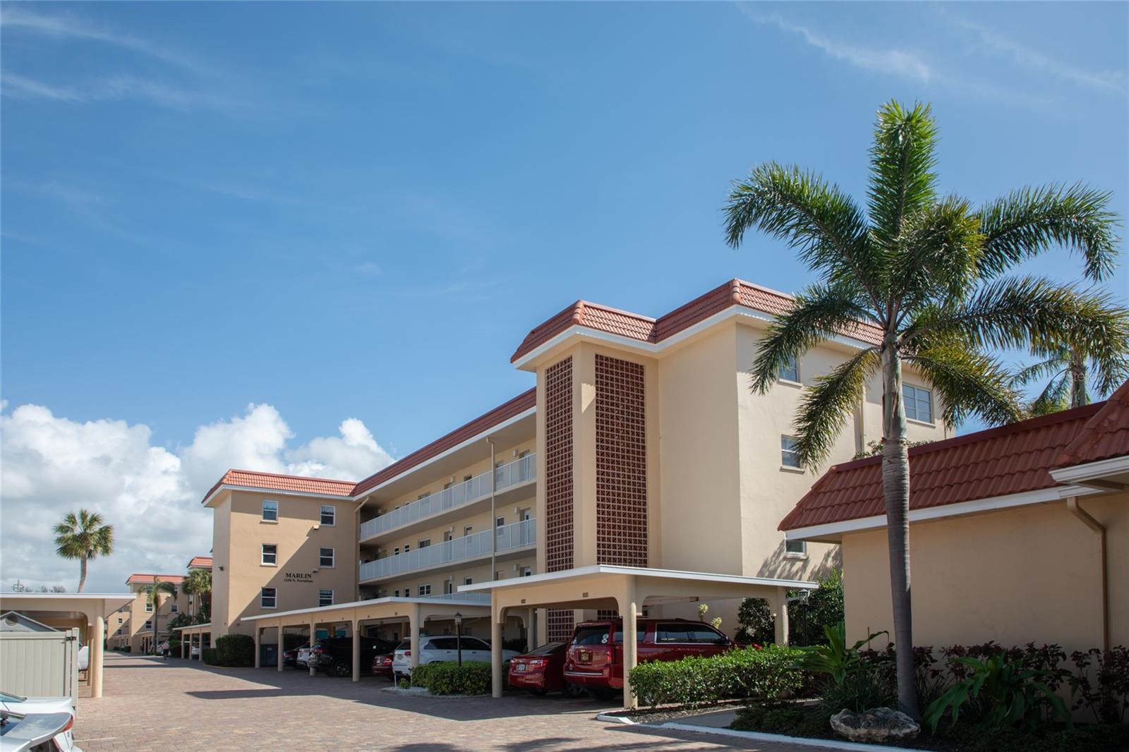 1250 N PORTOFINO DR #203, SARASOTA, FL, 34242