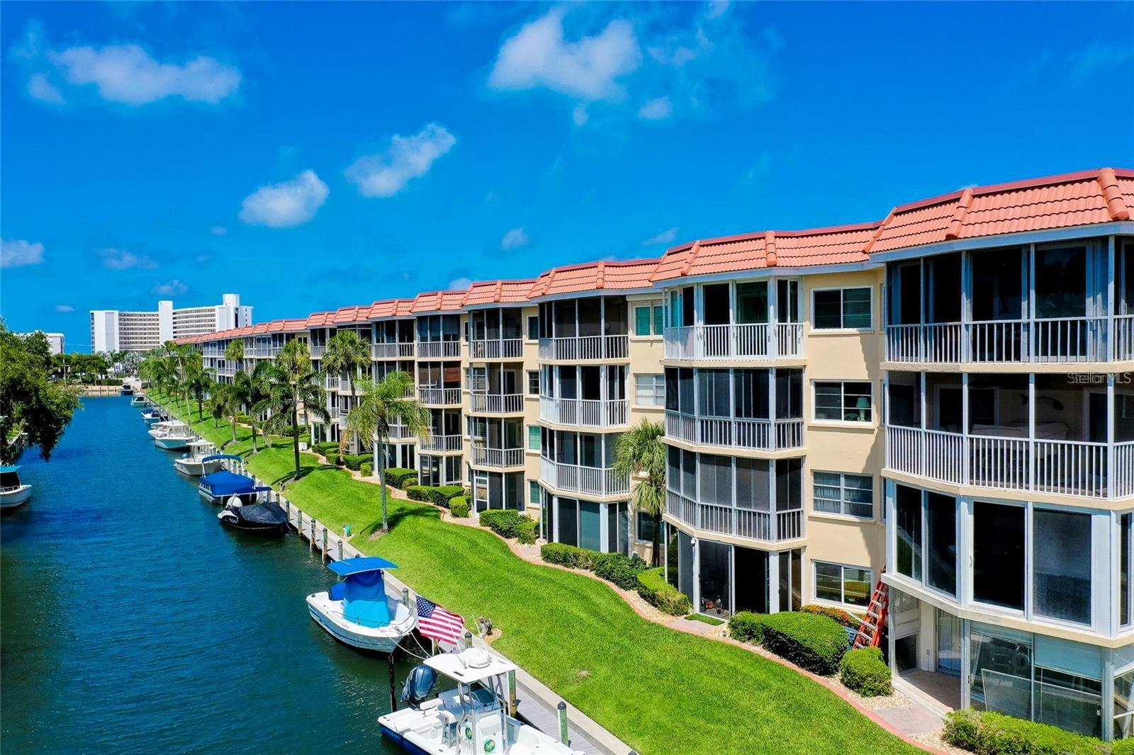 1250 N PORTOFINO DR #203, SARASOTA, FL, 34242