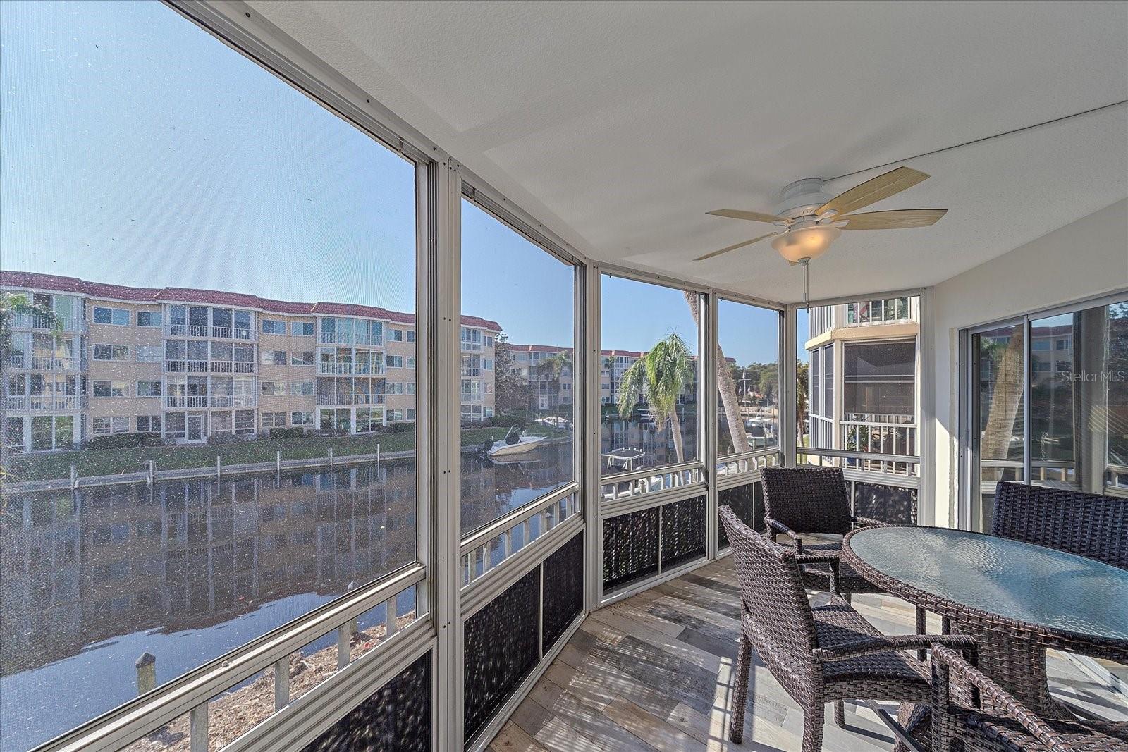 1250 N PORTOFINO DR #203, SARASOTA, FL, 34242