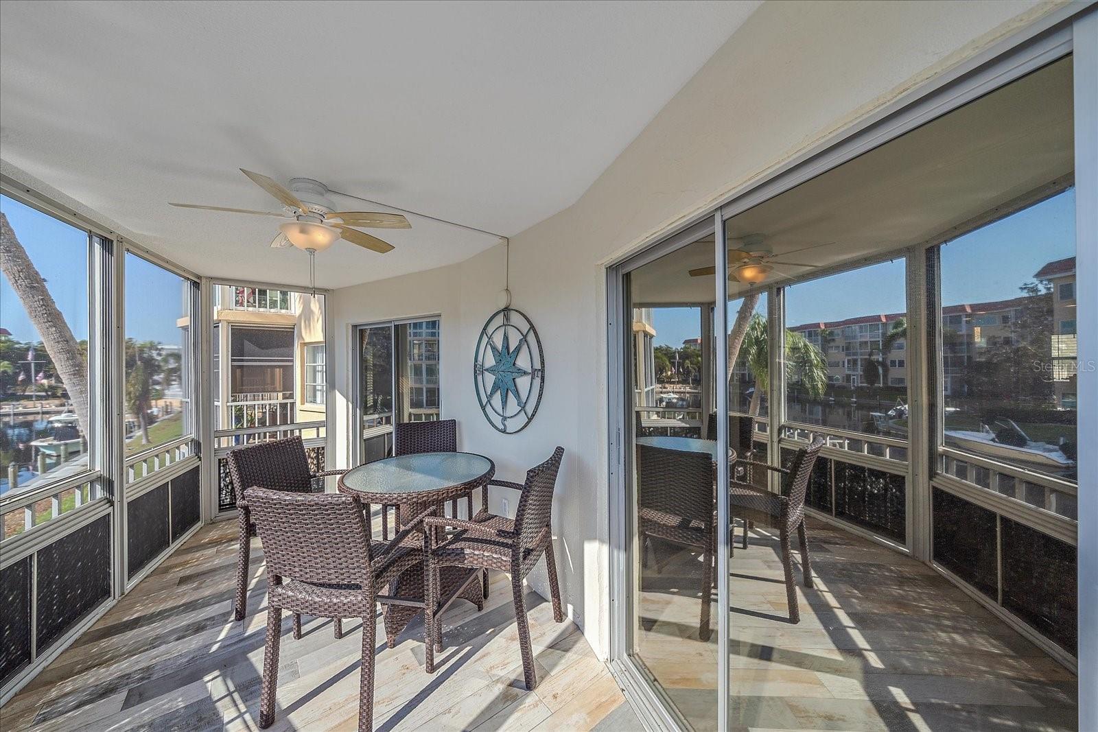 1250 N PORTOFINO DR #203, SARASOTA, FL, 34242