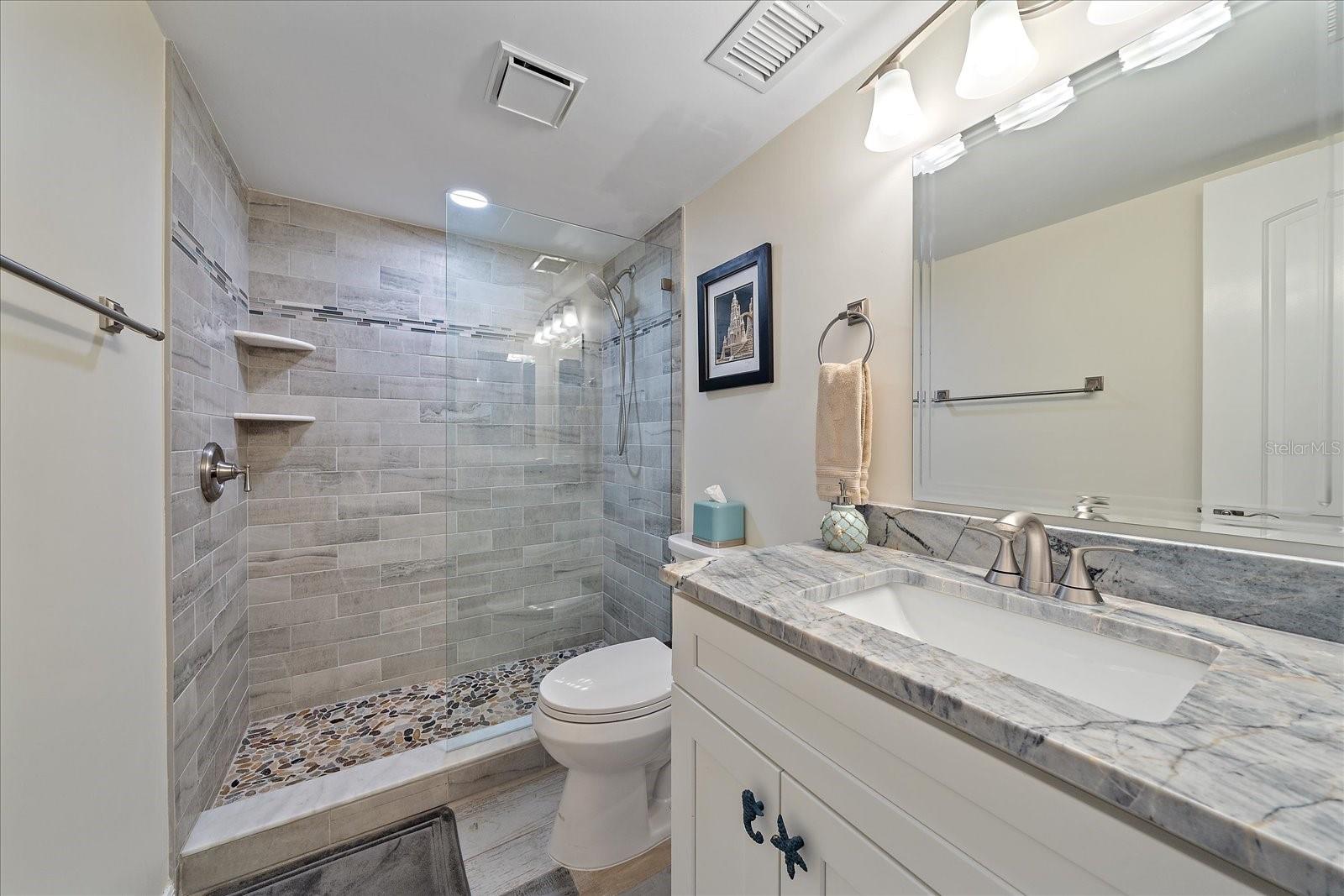 1250 N PORTOFINO DR #203, SARASOTA, FL, 34242
