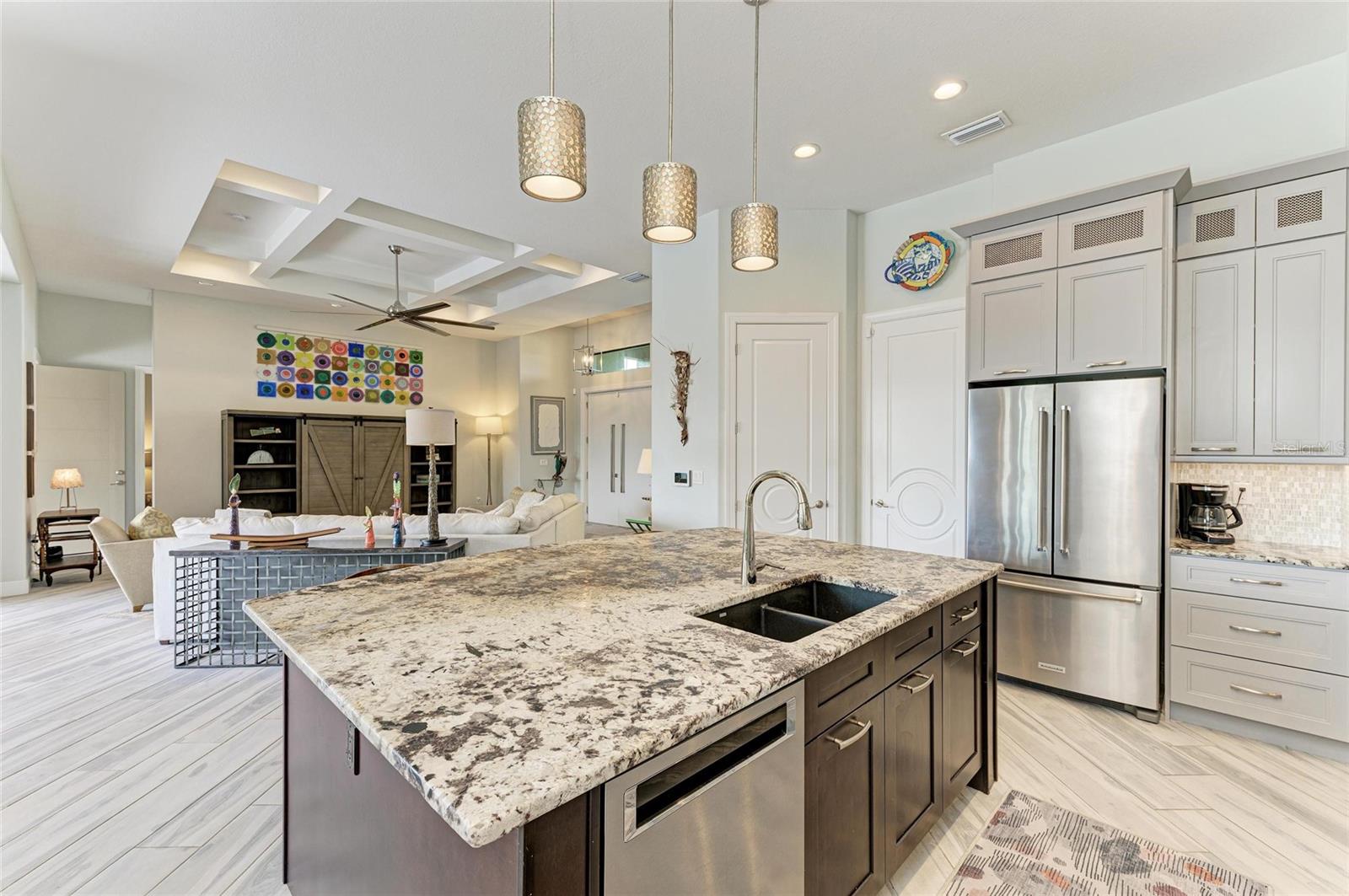 8304 ANTWERP CIR, PORT CHARLOTTE, FL, 33981