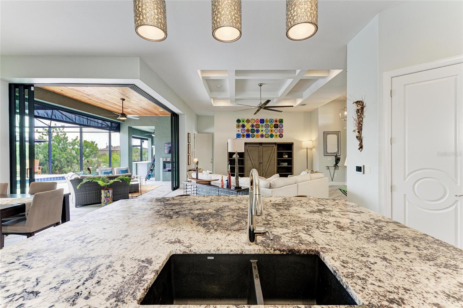 8304 ANTWERP CIR, PORT CHARLOTTE, FL, 33981