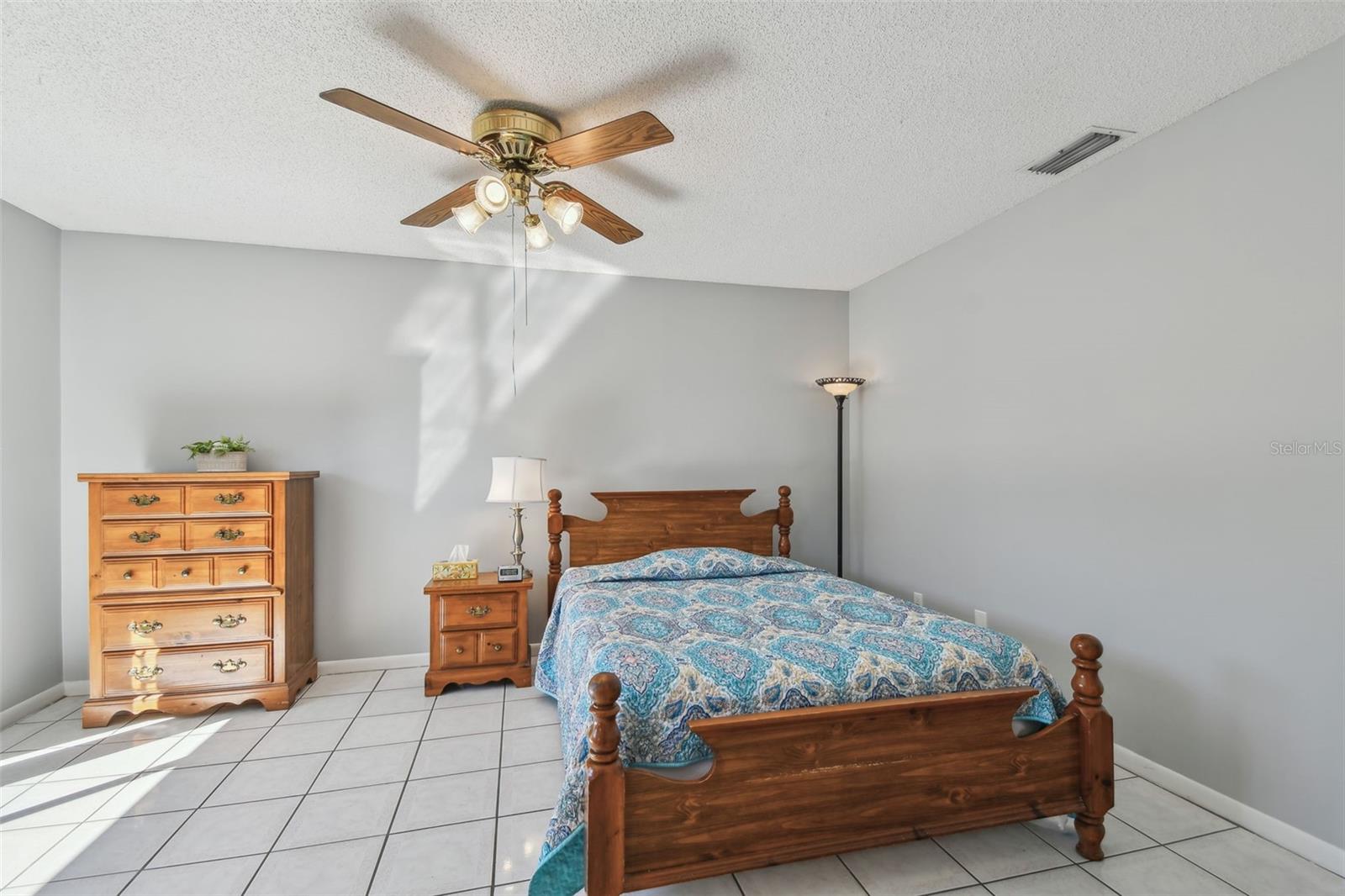 4015 MOUNTAIN SPRINGS LN, TAMPA, FL, 33624