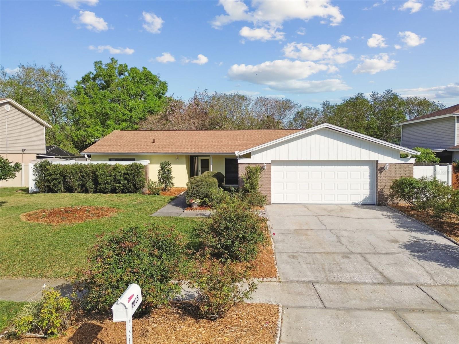 4015 MOUNTAIN SPRINGS LN, TAMPA, FL, 33624