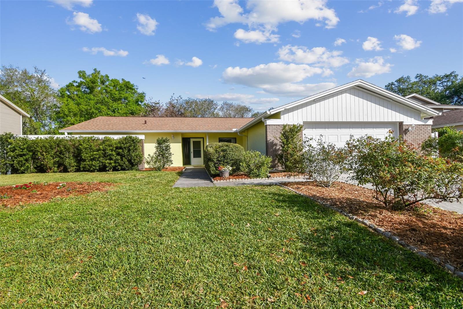 4015 MOUNTAIN SPRINGS LN, TAMPA, FL, 33624