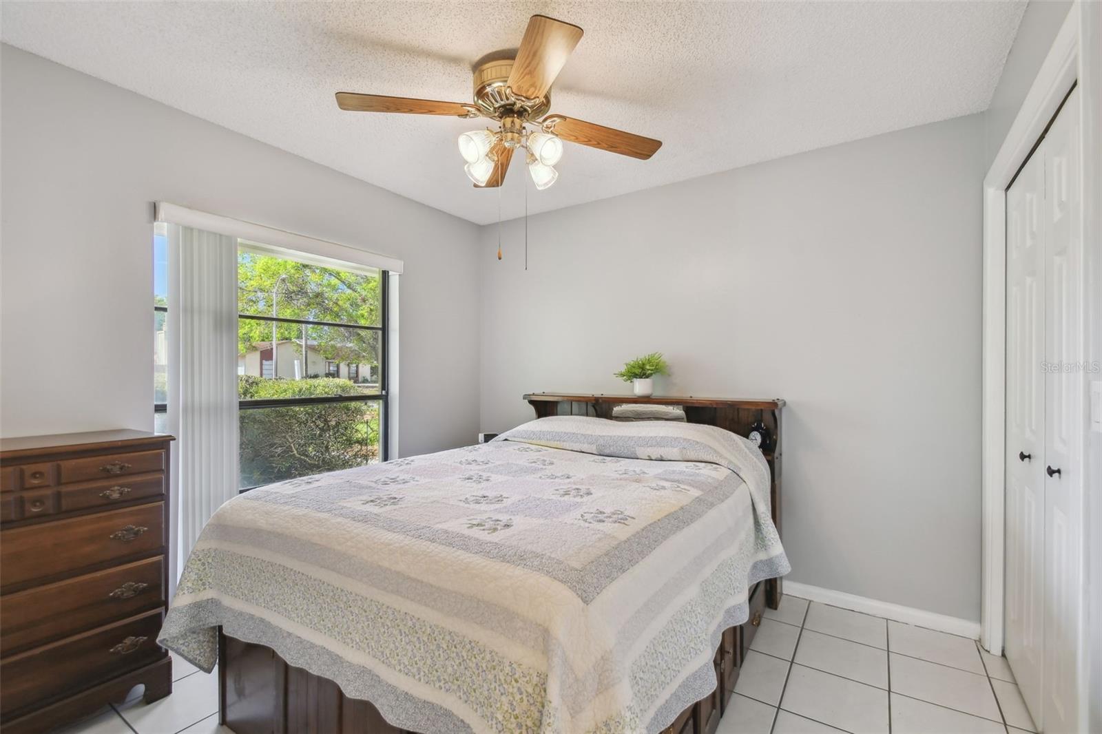 4015 MOUNTAIN SPRINGS LN, TAMPA, FL, 33624