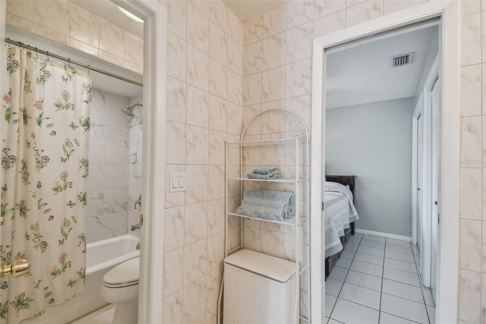 4015 MOUNTAIN SPRINGS LN, TAMPA, FL, 33624
