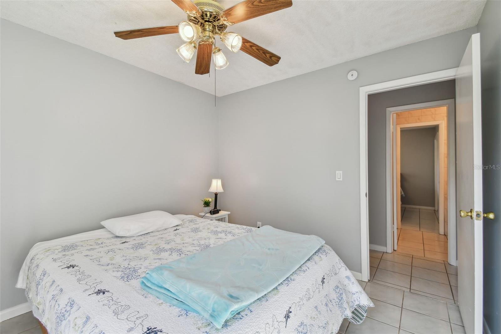 4015 MOUNTAIN SPRINGS LN, TAMPA, FL, 33624