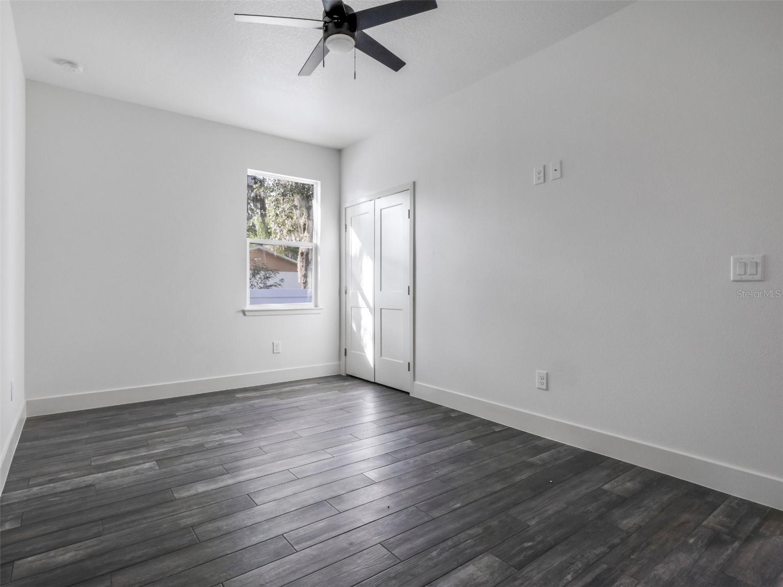 1320 N HIGHLAND ST, MOUNT DORA, FL, 32757
