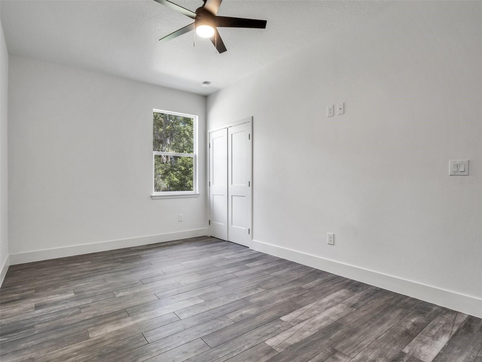 1320 N HIGHLAND ST, MOUNT DORA, FL, 32757