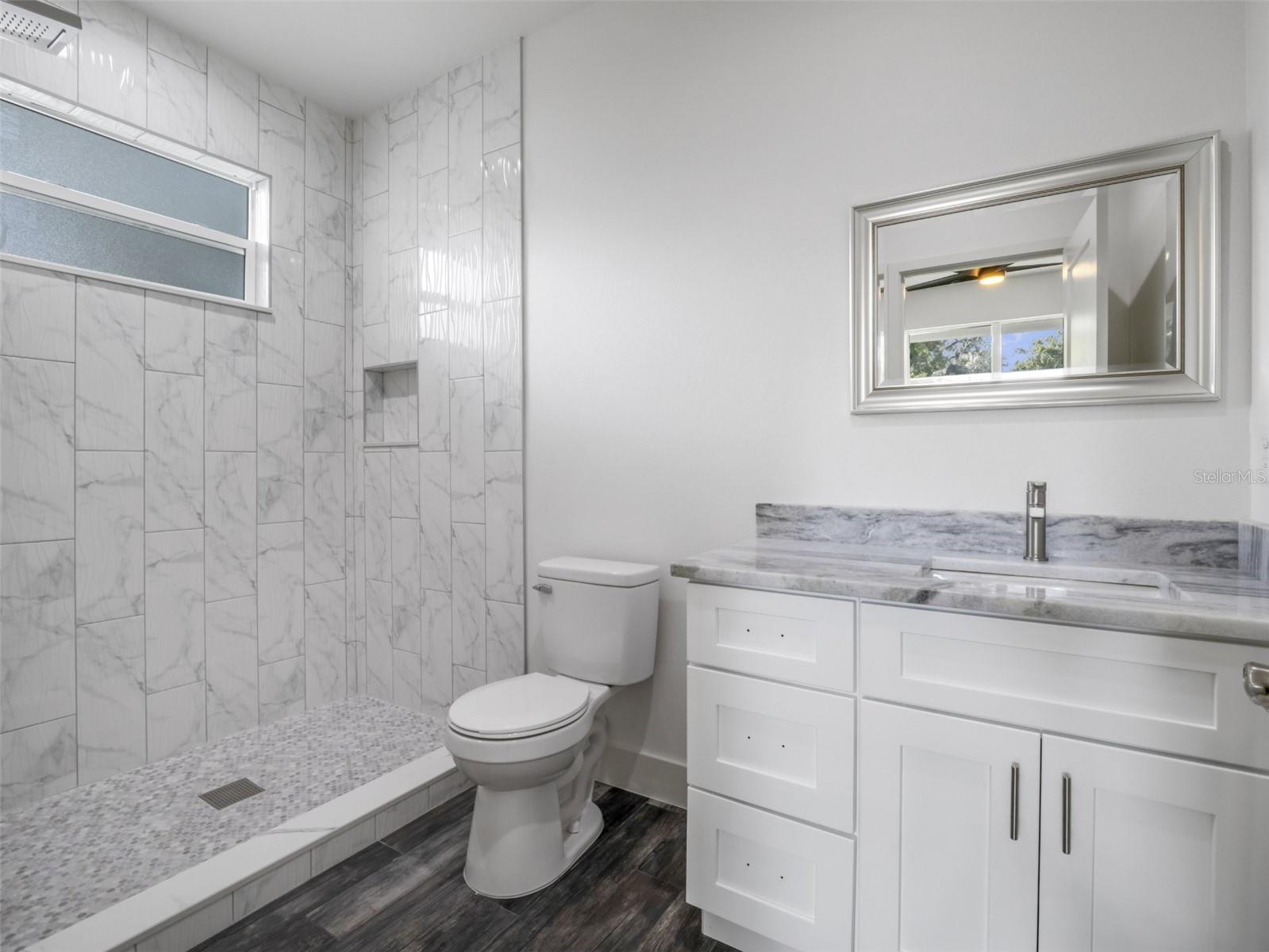 1320 N HIGHLAND ST, MOUNT DORA, FL, 32757