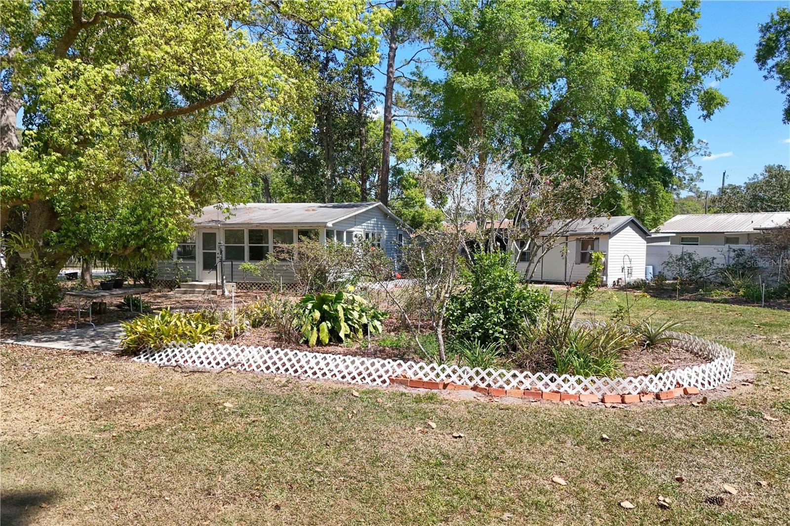 17108 PINE RIDGE DR, UMATILLA, FL, 32784