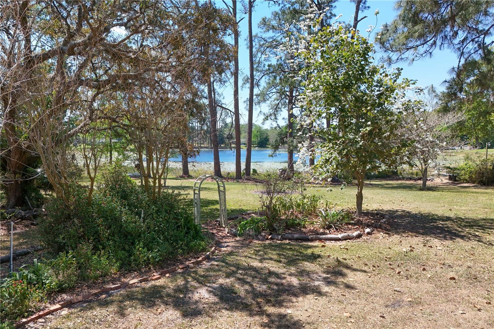 17108 PINE RIDGE DR, UMATILLA, FL, 32784