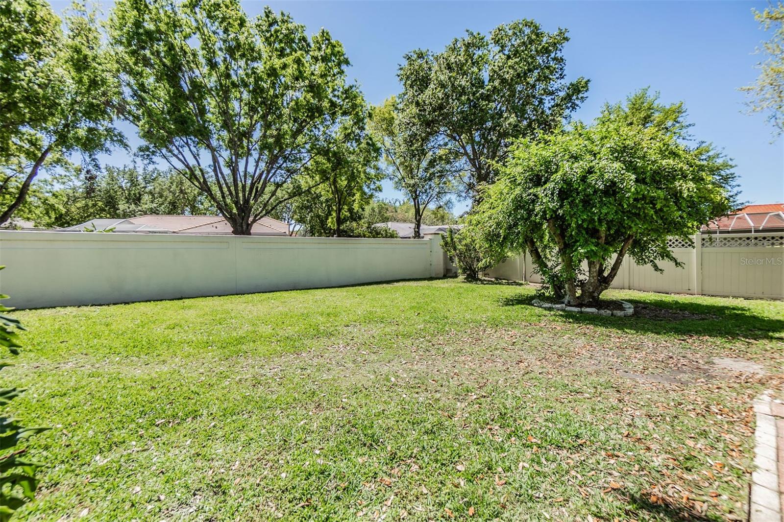 9302 DEER CREEK DR, TAMPA, FL, 33647