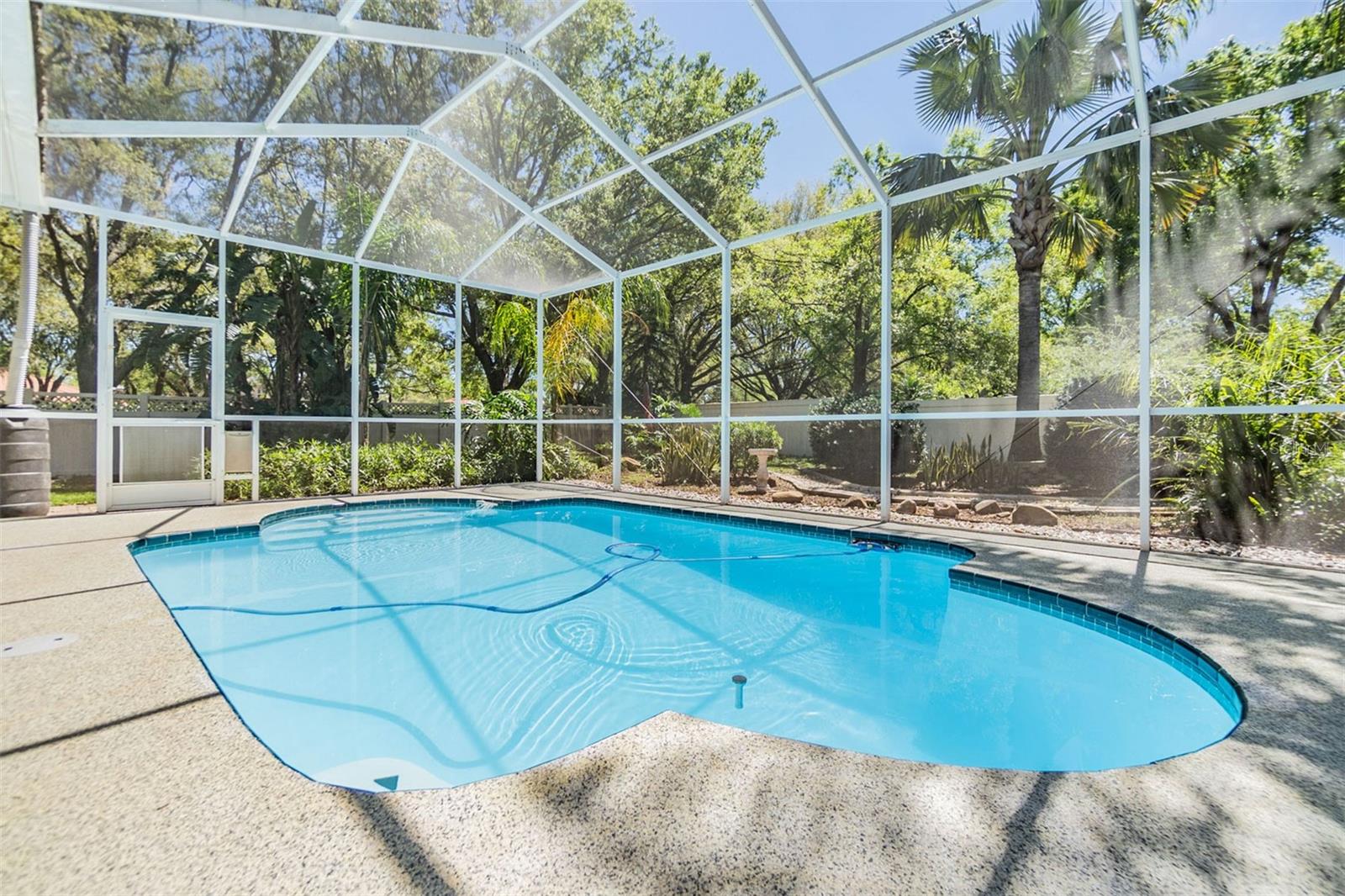 9302 DEER CREEK DR, TAMPA, FL, 33647
