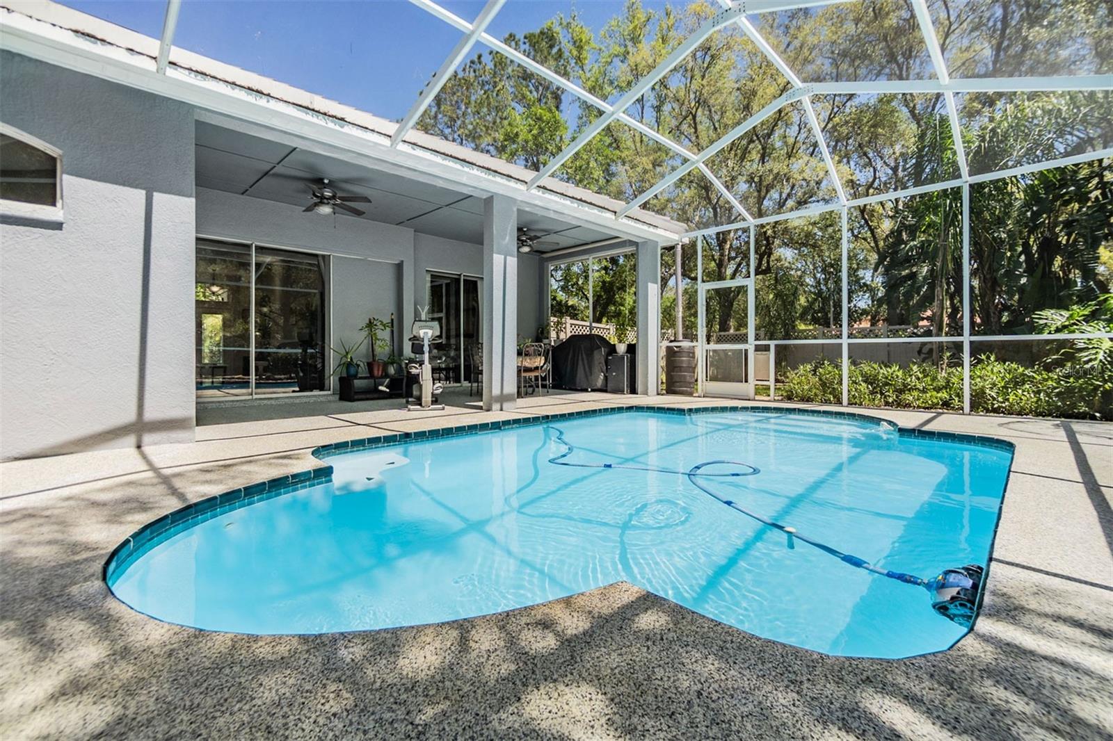 9302 DEER CREEK DR, TAMPA, FL, 33647