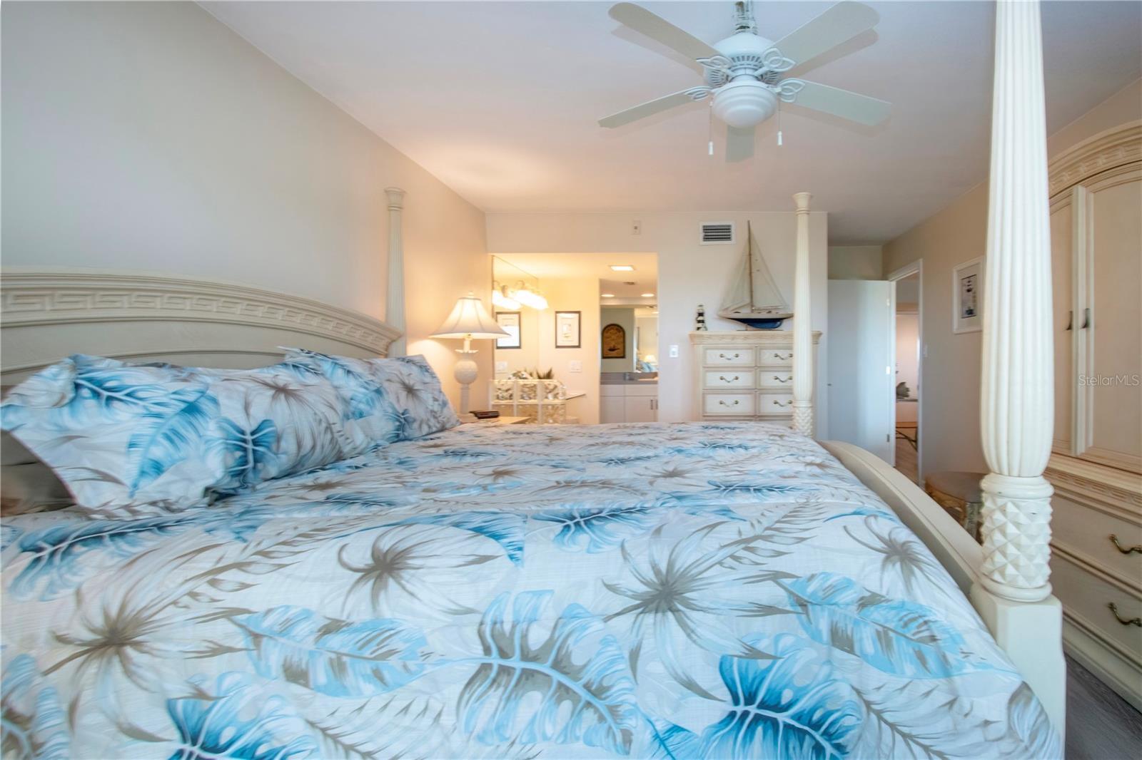 1080 PEPPERTREE LN W #602, SARASOTA, FL, 34242