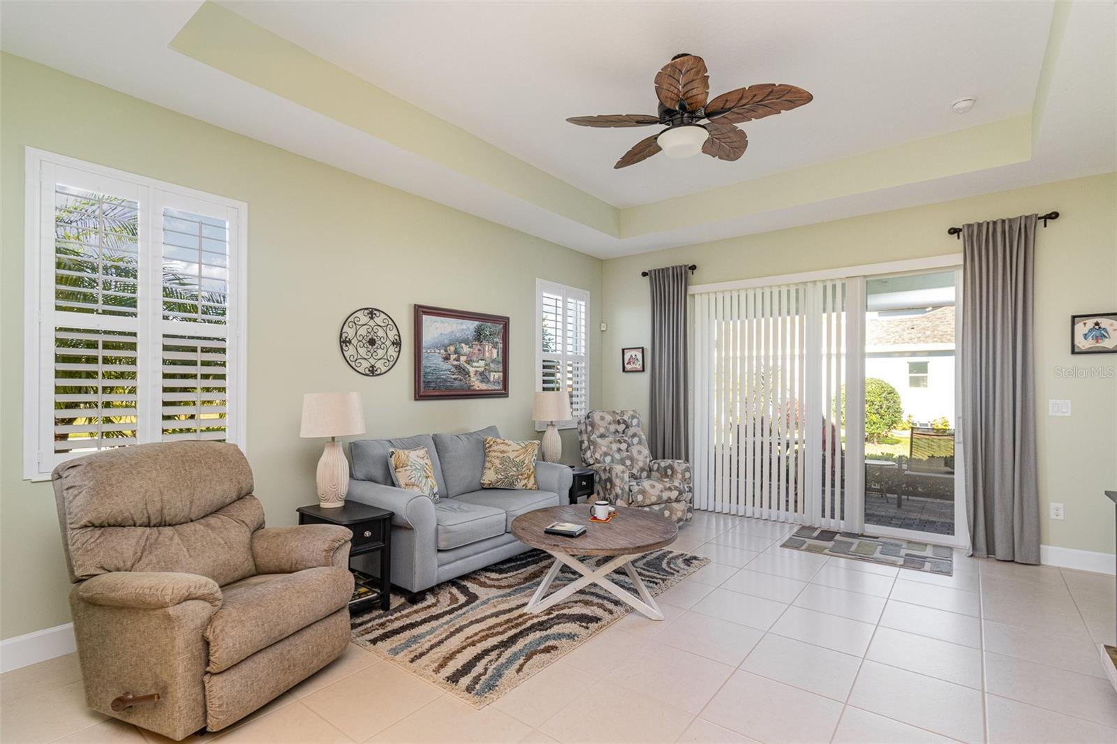 689 CHIPPER DR, SUN CITY CENTER, FL, 33573