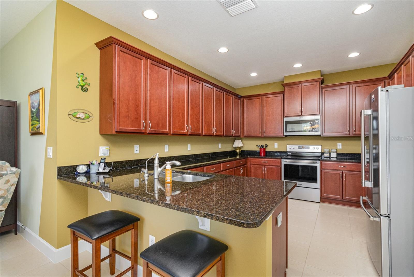 689 CHIPPER DR, SUN CITY CENTER, FL, 33573