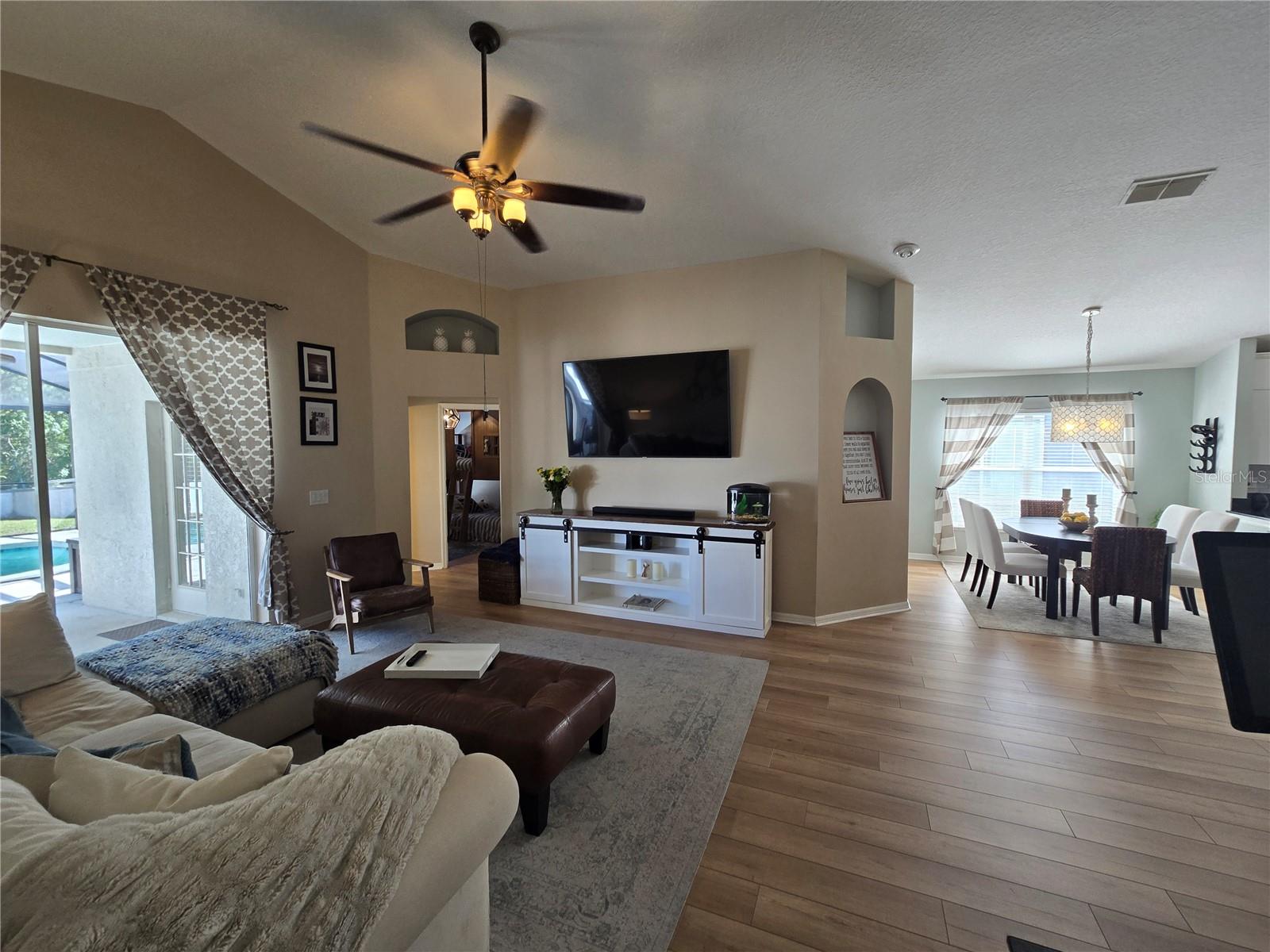 31150 HARTHORN CT, WESLEY CHAPEL, FL, 33543