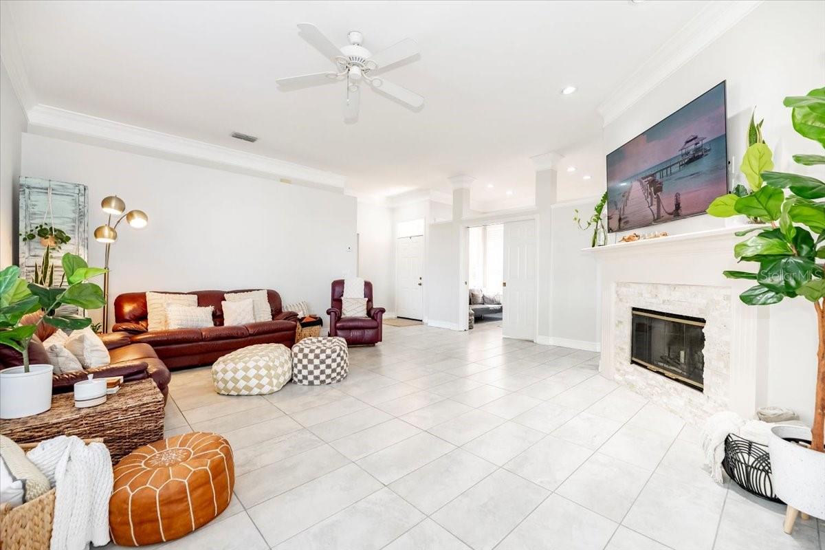 3071 SHOAL CREEK VILLAGE DR, LAKELAND, FL, 33803