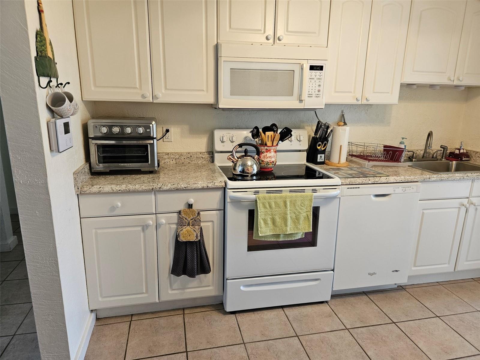 37 RIVER SHORE DR, ORMOND BEACH, FL, 32176