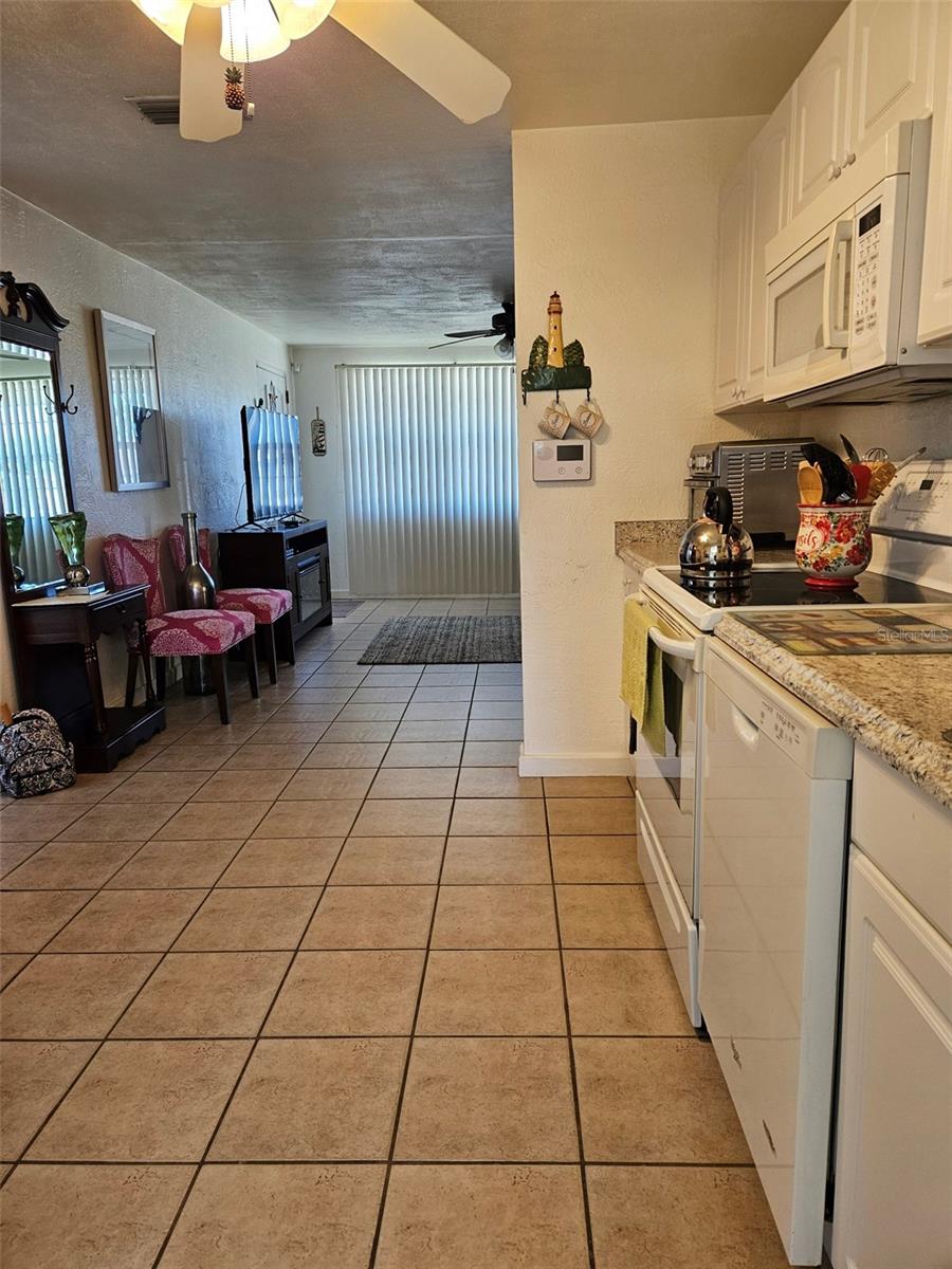 37 RIVER SHORE DR, ORMOND BEACH, FL, 32176