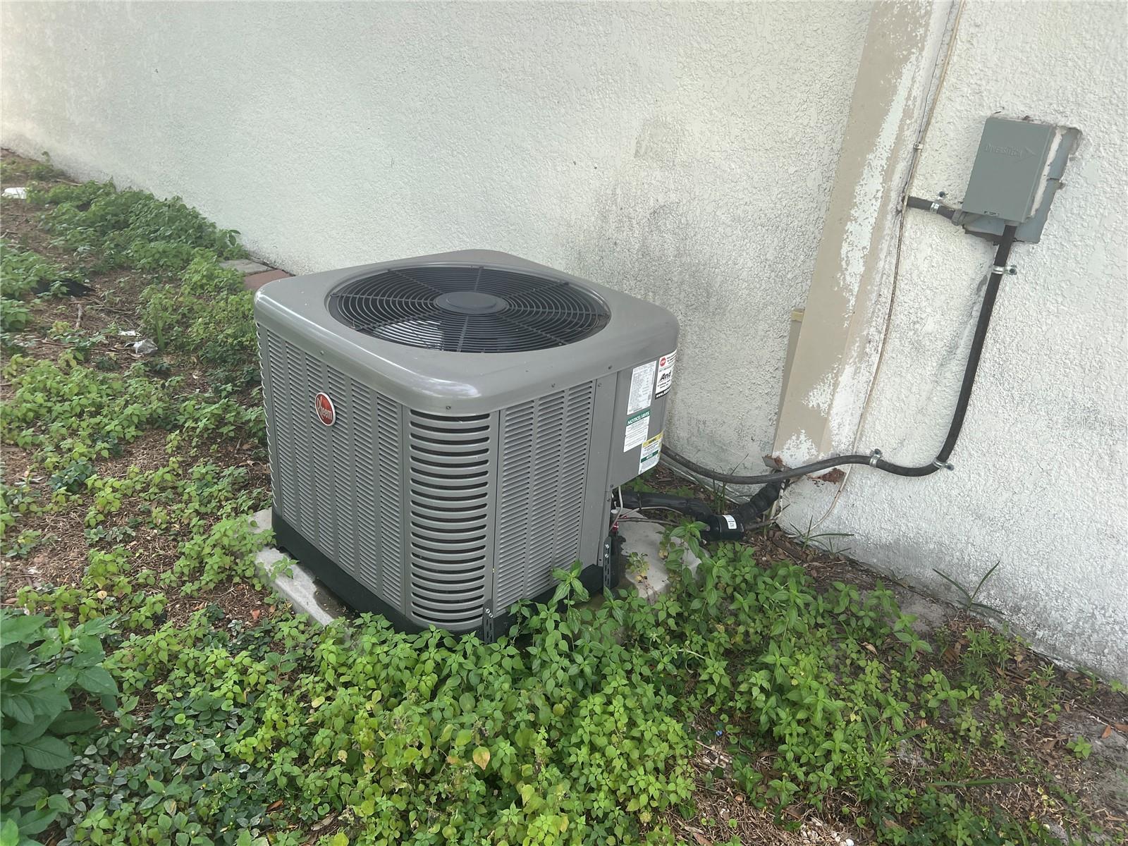4431 W WALLACE AVE, TAMPA, FL, 33611